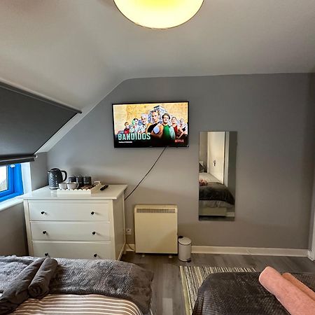 Wembley Serviced Apartment, 20Mins From Central Londen Buitenkant foto