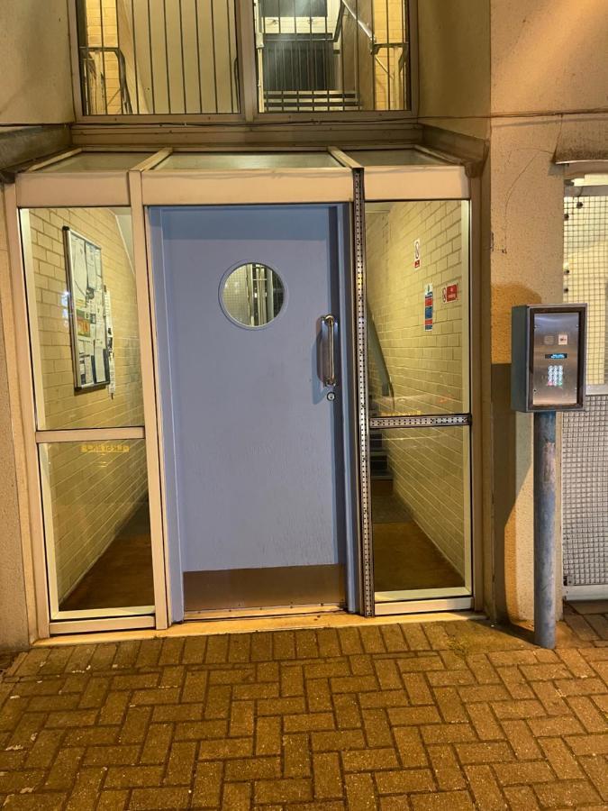 Wembley Serviced Apartment, 20Mins From Central Londen Buitenkant foto